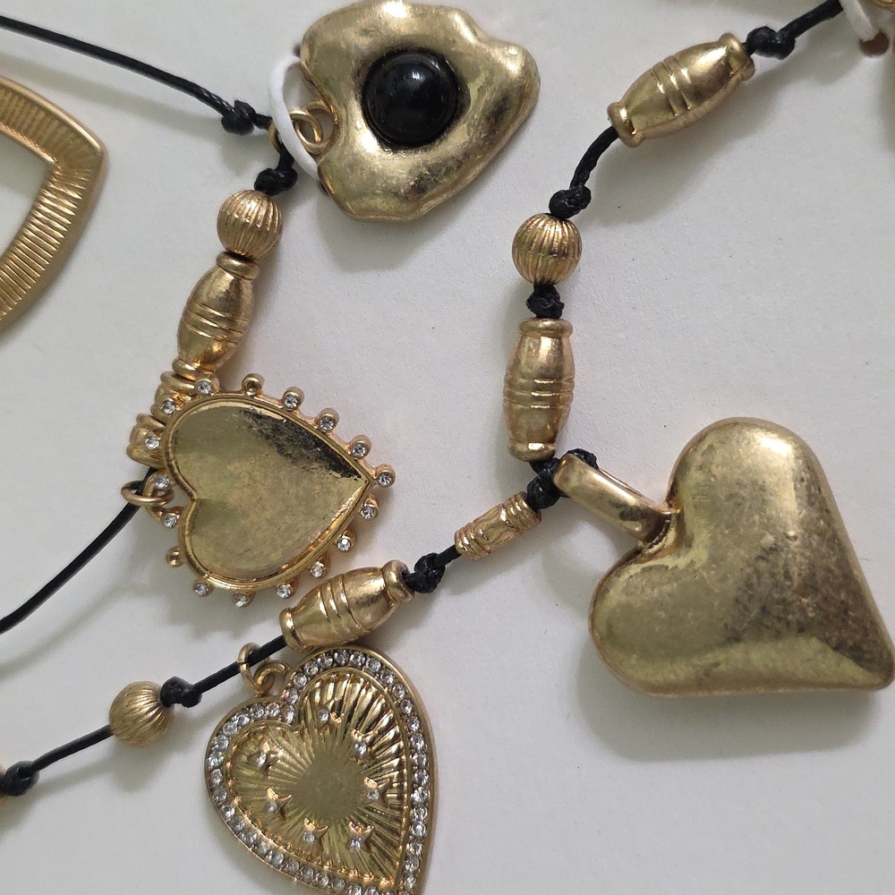 ZARA Multi Charm Heart Necklace - Picture 15 of 17